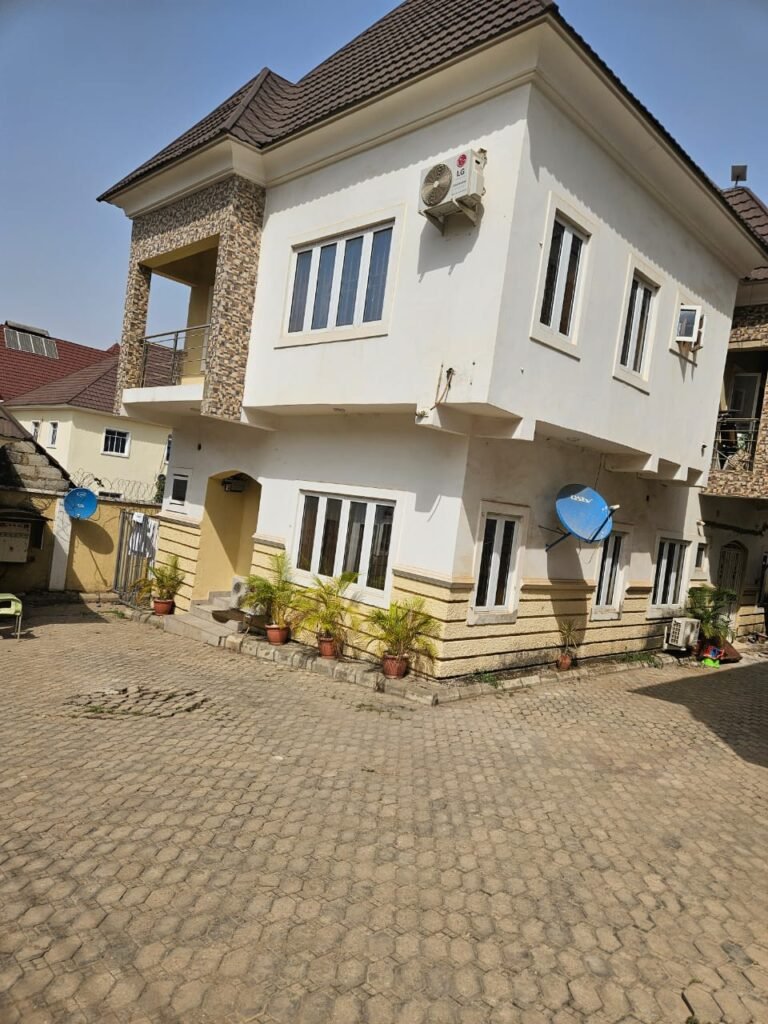 3 Bedroom Flat