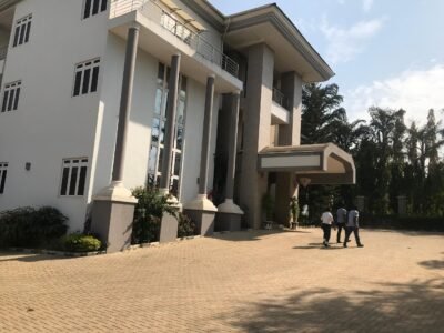 Exquisite 6-Bedroom Mansion with 5 rooms BQ in Minister’s Quarters, Mabushi, Abuja.